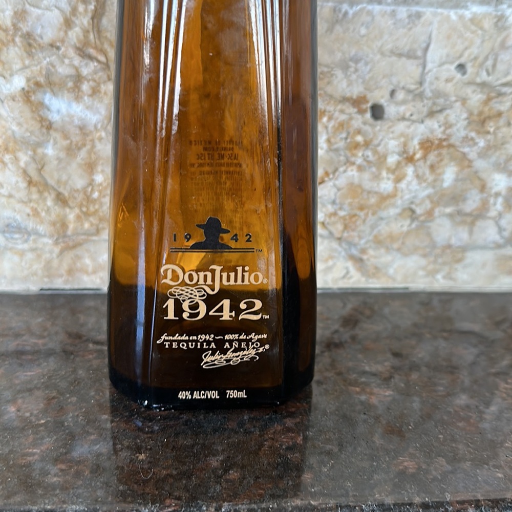 DonJulio 1942 unwashed bottle with box 750 ml - Picture 2 of 2